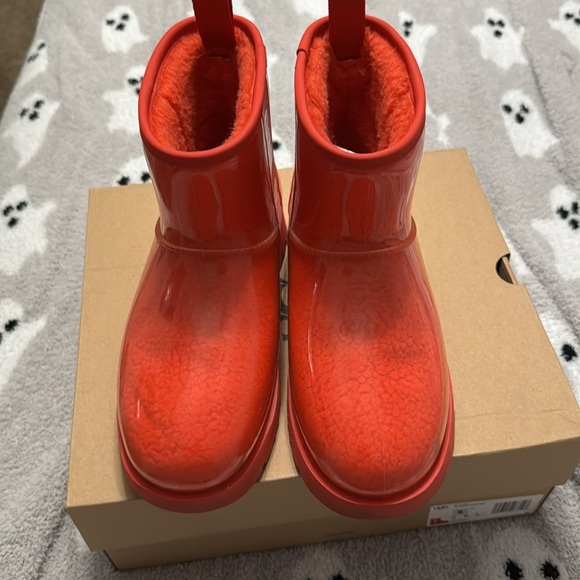 Ugg classic clear mini boots - Picture 2 of 8